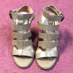 3/$12💠 American Eagle Block Heels